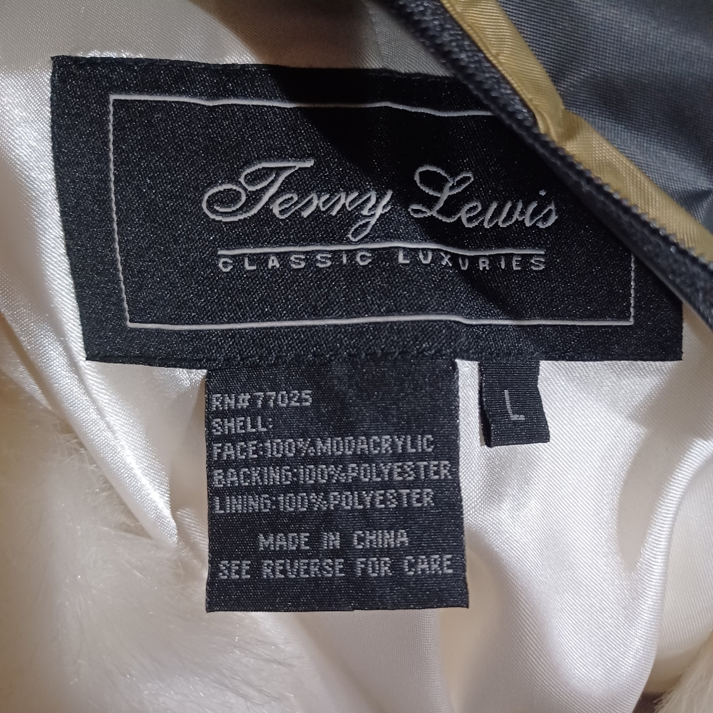 Terry Lewis luxury retro white faux fur coat